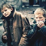 чтобы детей не затянула улица